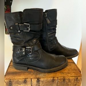 Everwood black biker boot by Earth Shoes.